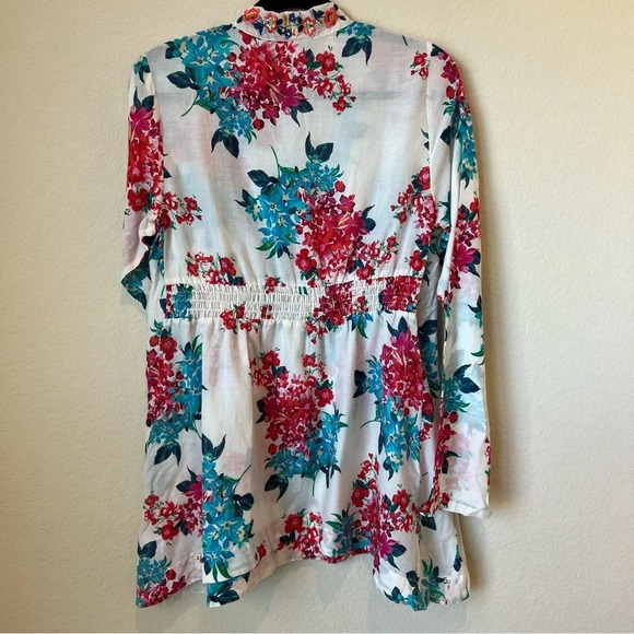 Johnny Was Floral V Neck Tunic Blouse - Picture 4 of 4